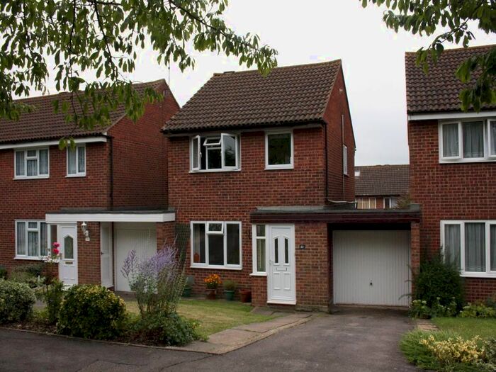 3 Bedroom Detached House To Rent In Bishopstone, Bradville, Milton Keynes MK13