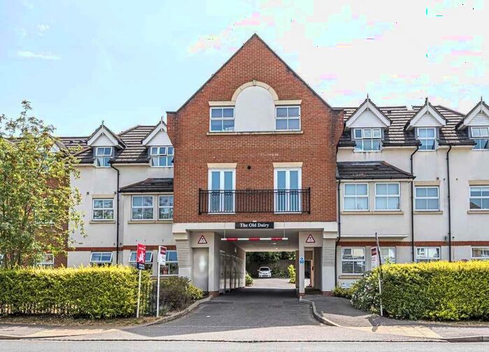 2 Bedroom Flat To Rent In Goldsworth Road, Woking, GU21