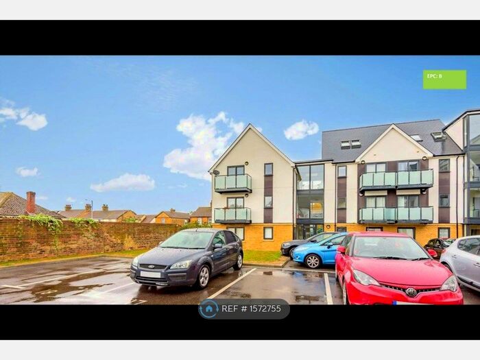 2 Bedroom Flat To Rent In Clarity Mews, Sittingbourne, ME10