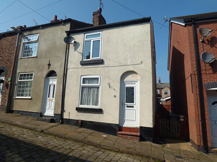 2 Bedroom Terraced House To Rent In Fowler Street; Macclesfield., SK11
