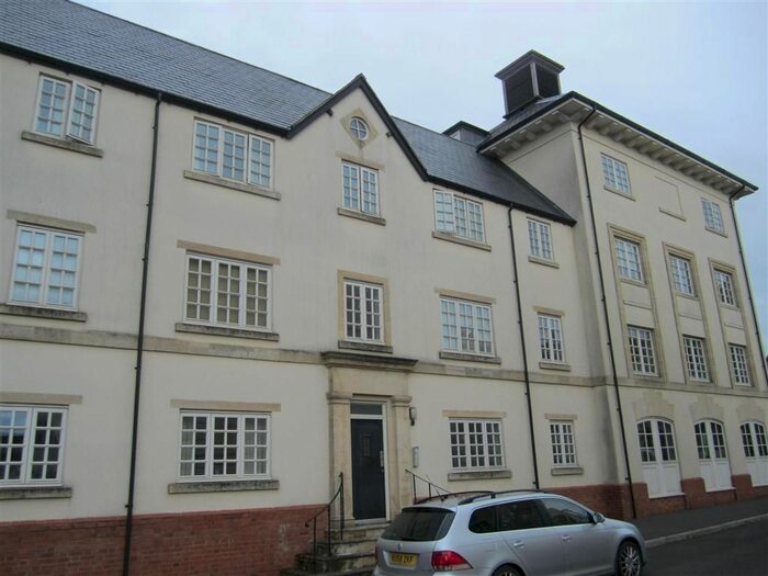 2 Bedroom Flat To Rent In Sherring Road, Shepton Mallet, BA4