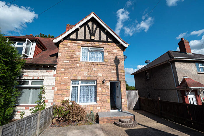 2 Bedroom Semi-Detached House For Sale In Lupin Road, Southampton, SO16