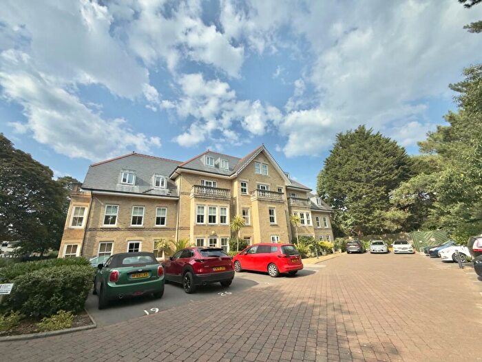 2 Bedroom Apartment To Rent In Adelphi Court, Manor Road, Bournemouth, BH1