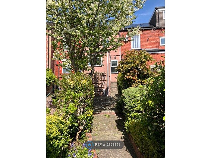 3 Bedroom Terraced House To Rent In Pogmoor Road, Barnsley, S75