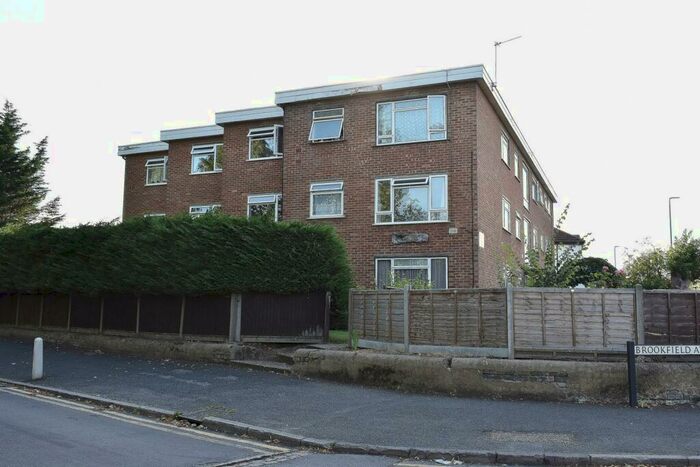 2 Bedroom Flat To Rent In St Andrews Court, Sutton, SM1