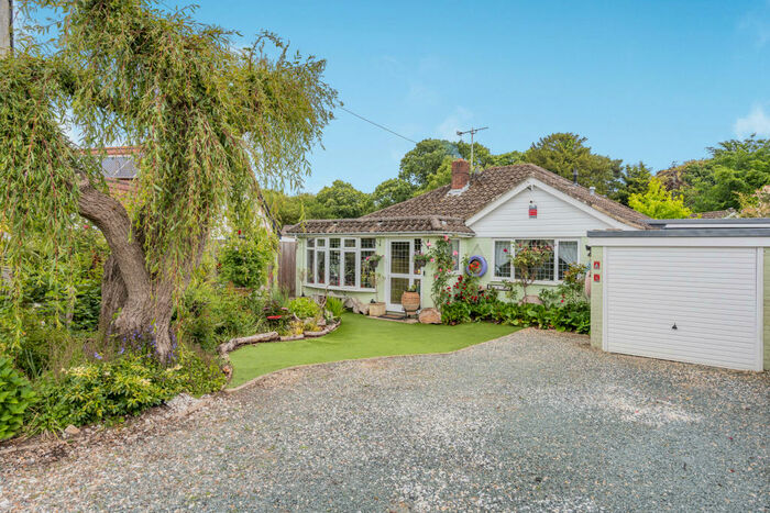 3 Bedroom Bungalow For Sale In Stonehills, Southampton, SO45