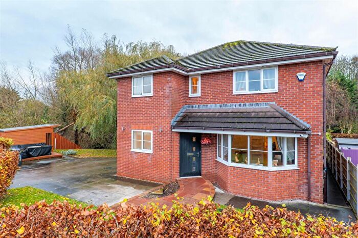 3 Bedroom Detached House For Sale In Riverside Avenue, Farington Moss, Leyland, PR26