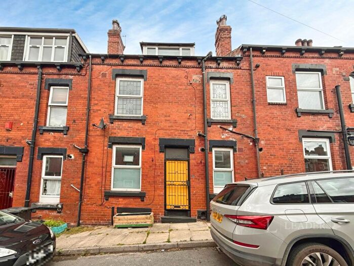 2 Bedroom Terraced House To Rent In Quarry Place, Leeds, West Yorkshire, LS6