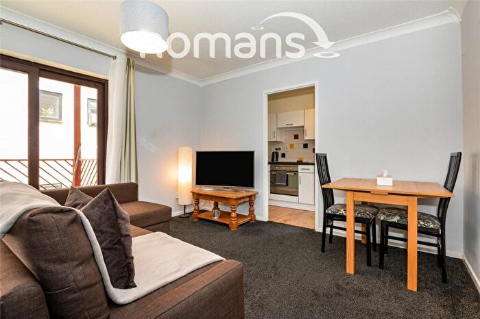 1 Bedroom Apartment For Sale In Mulberry Court, Wayland Close, Bracknell, RG12