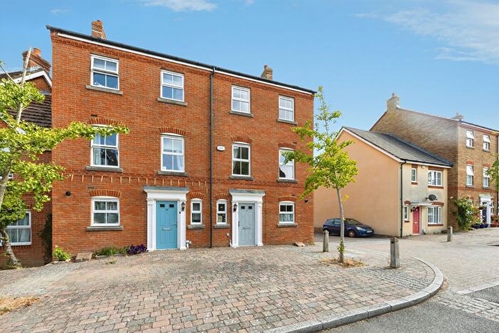 5 Bedroom Property For Sale In Poppy Mead, Kingsnorth, Ashford, TN23