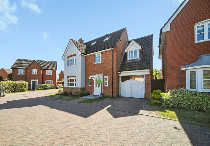 5 Bedroom Detached House For Sale In Masterson Grove, Kesgrave, Ipswich, Suffolk, IP5