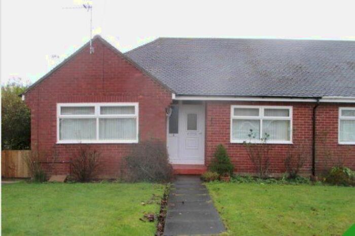 2 Bedroom Bungalow To Rent In Sandringham Close, Wirral, CH47