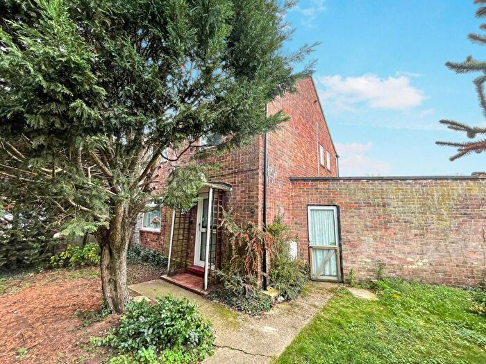 3 Bedroom Semi Detached House For Sale In Queens Road, Brandon, IP27