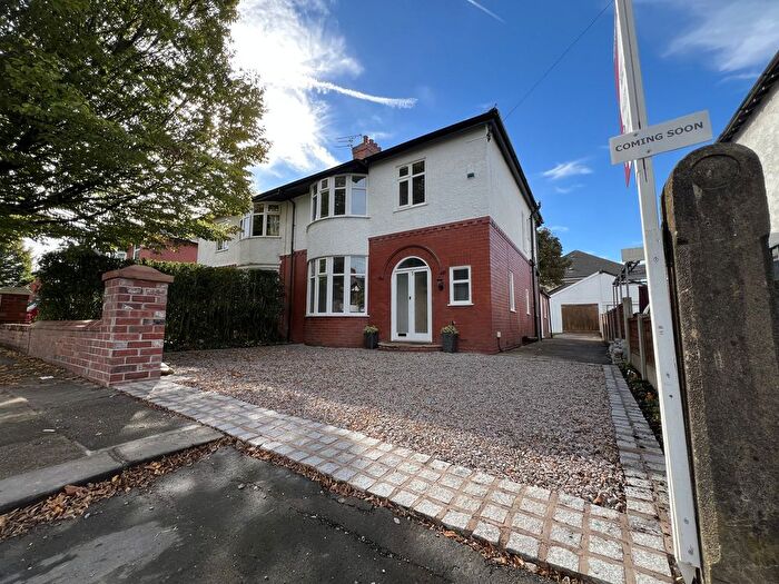3 Bedroom Semi-detached House For Sale In First Avenue, Preston, PR2