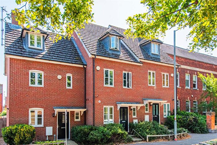 3 Bedroom Town House To Rent In Midland Road, Higham Ferrers, Rushden, NN10