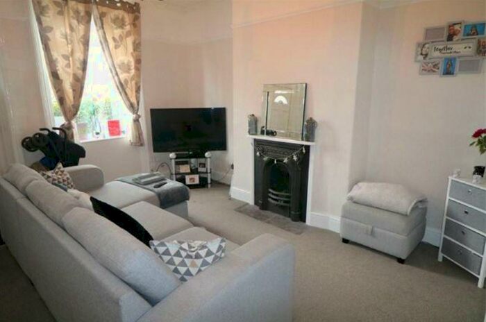 2 Bedroom House To Rent In Doncaster Road, Mexborough, S64