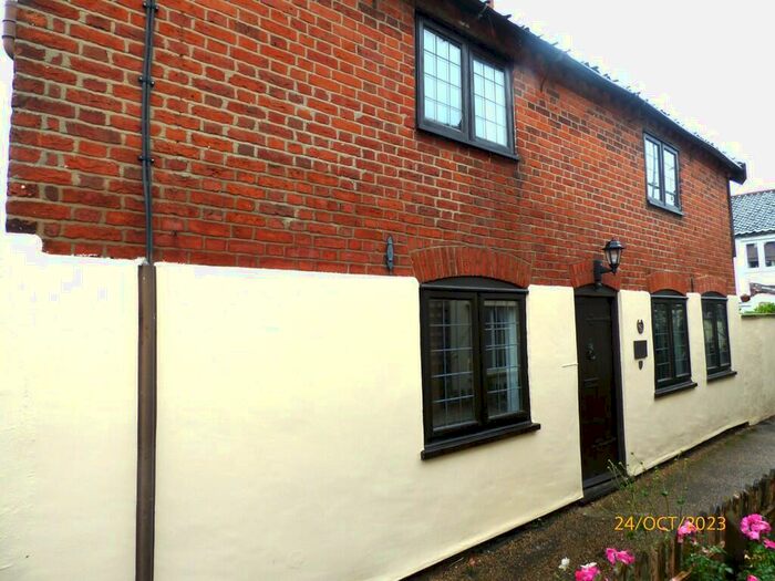 2 Bedroom Link Detached House To Rent In Turnstile Lane, Bungay, NR35