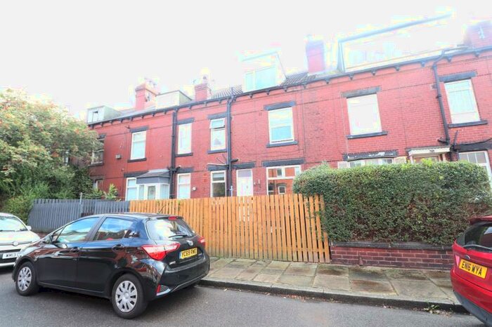 2 Bedroom Property To Rent In Warrels Avenue, LS13
