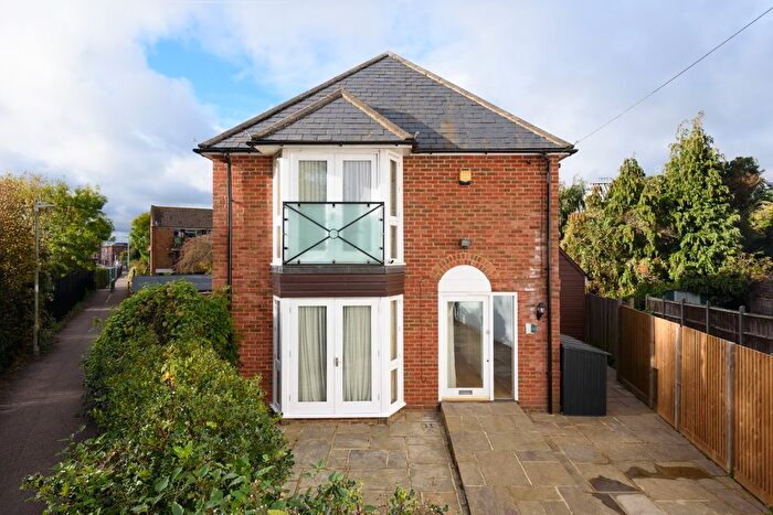 4 Bedroom Detached House For Sale In Lansdown Road, Canterbury, CT1