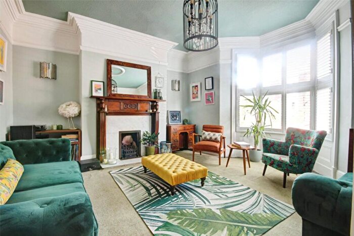 4 Bedroom Terraced House For Sale In The Avenue, Durham City, DH1