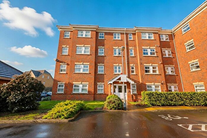 2 Bedroom Flat For Sale In Crispin Way, Hillingdon, UB8