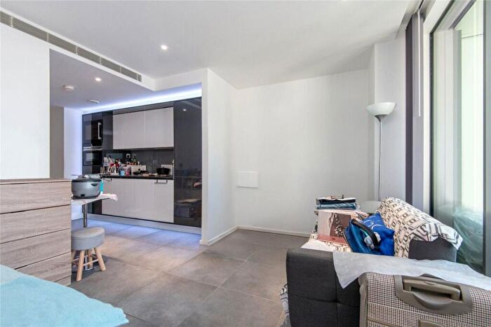 1 Bedroom Flat For Sale In Dollar Bay Place, Canary Wharf, E14