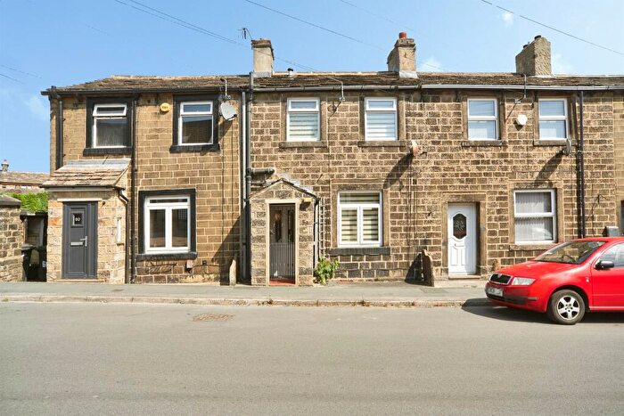 2 Bedroom Terraced House For Sale In Wheathead Lane, Keighley, BD22