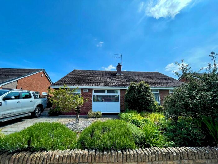 2 Bedroom Bungalow To Rent In Argyll Avenue, Wirral, CH62