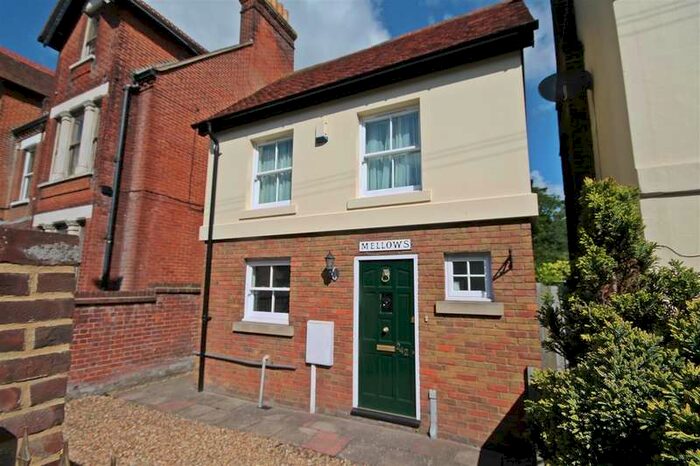 2 Bedroom Detached House To Rent In Wincheap, Canterbury, CT1