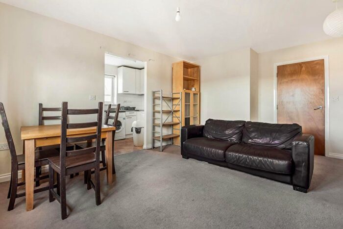 2 Bedroom Apartment To Rent In Reliance Way, East Oxford, OX4
