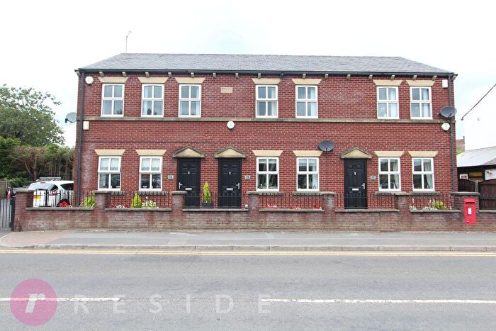 6 Bedroom Block Of Apartments For Sale In Lake Bank, Hollingworth Lake, Littleborough, OL15
