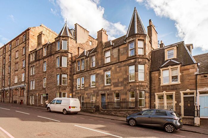 2 Bedroom Flat For Sale In / Henderson Terrace, Edinburgh, EH11