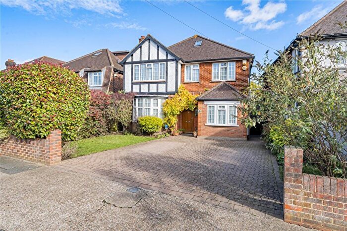 5 Bedroom Detached House For Sale In Linkside, New Malden, KT3