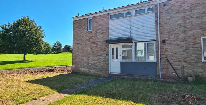 2 Bedroom Property To Rent In Nene Walk, Daventry, NN11