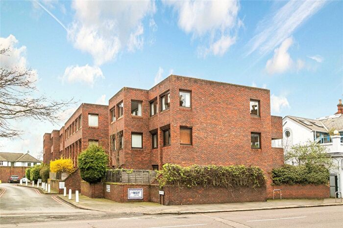 Studio For Sale In Ryde Place, Richmond Road, East Twickenham, TW1