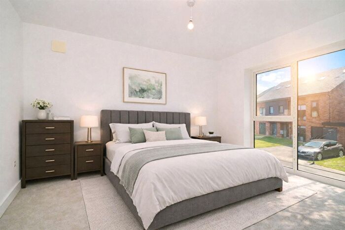 4 Bedroom Semi Detached House For Sale In Albion Hall Place, Farnworth / Kearsley, Bolton, BL4