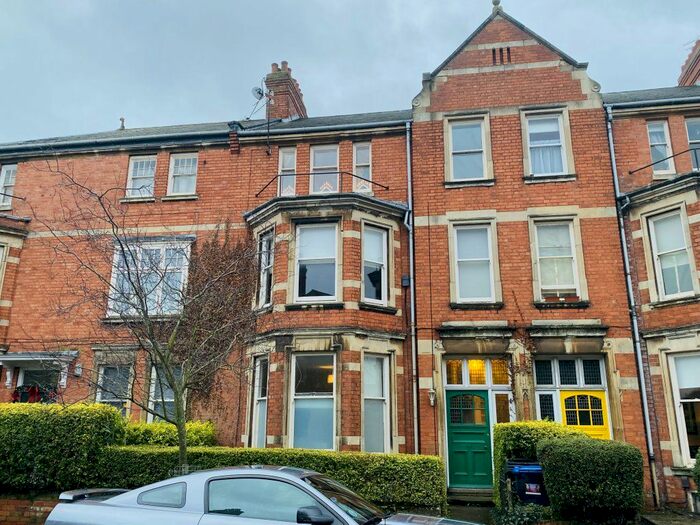 1 Bedroom Flat To Rent In The Crescent, Abington, Northampton NN1