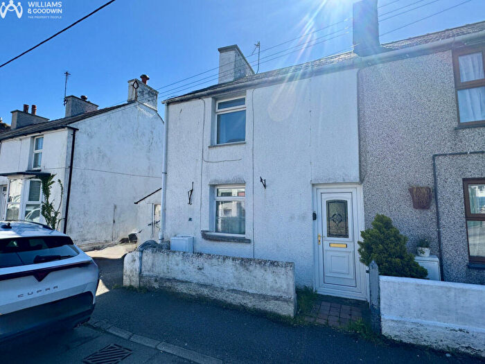 3 Bedroom Terraced House For Sale In Field Street, Valley, Anglesey, LL65