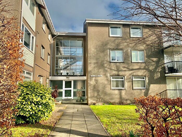 2 Bedroom Flat To Rent In Yarrow Park, St. Leonards, East Kilbride, G74