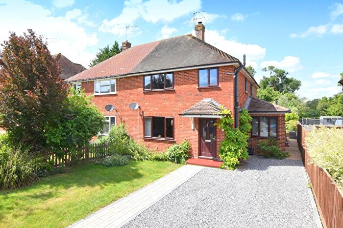 4 Bedroom Semi-Detached House For Sale In Meadowlands, West Clandon, GU4