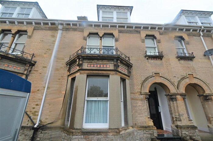 1 Bedroom Flat To Rent In Ebberley Lawn, Barnstaple, EX32