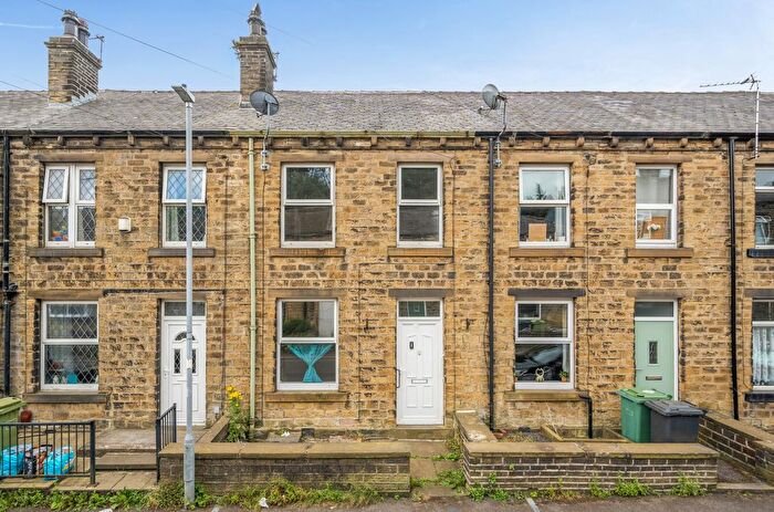 2 Bedroom Terraced House For Sale In Royd Street, Slaithwaite, Huddersfield, West Yorkshire, Uk, HD7