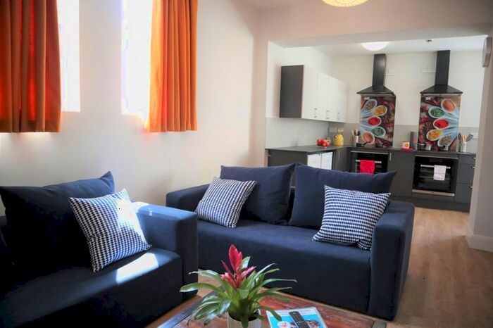 5 Bedroom Flat To Rent In Gainsborough Road, Wavertree, Liverpool, L15