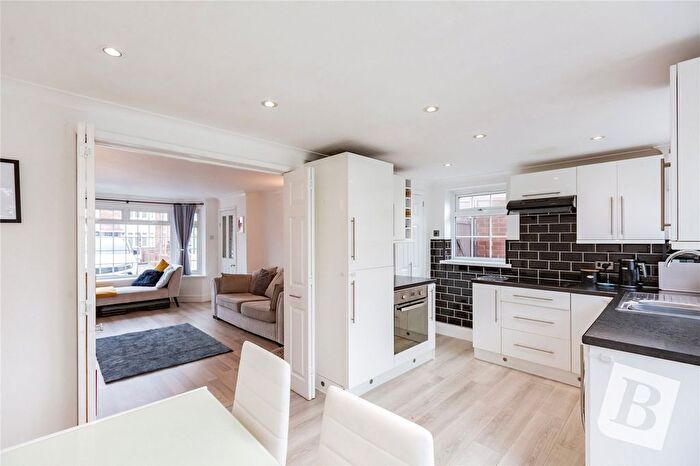 2 Bedroom Terraced House For Sale In Esmond Close, Rainham, RM13