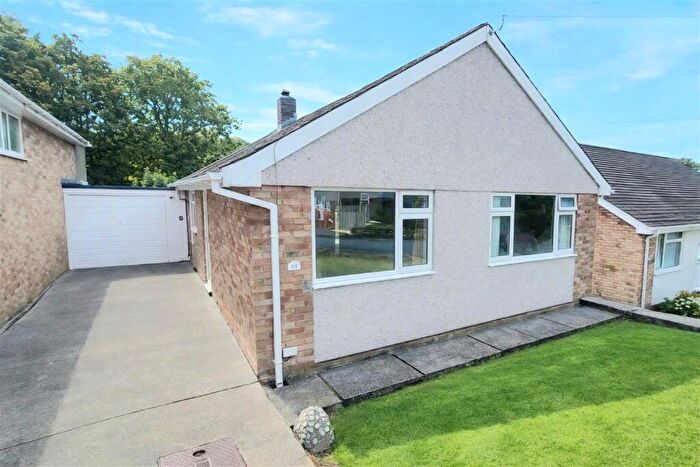 3 Bedroom Semi-Detached Bungalow For Sale In LLwyn Ynn, Talybont, LL43