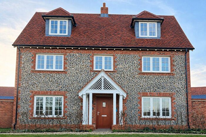5 Bedroom Detached House For Sale In The Brooks, Clayhill Road, Burghfield Common, Reading, RG7