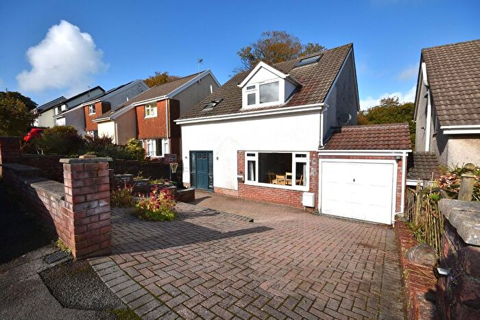 4 Bedroom Detached House For Sale In Radyr Avenue, Mayals, Swansea, SA3