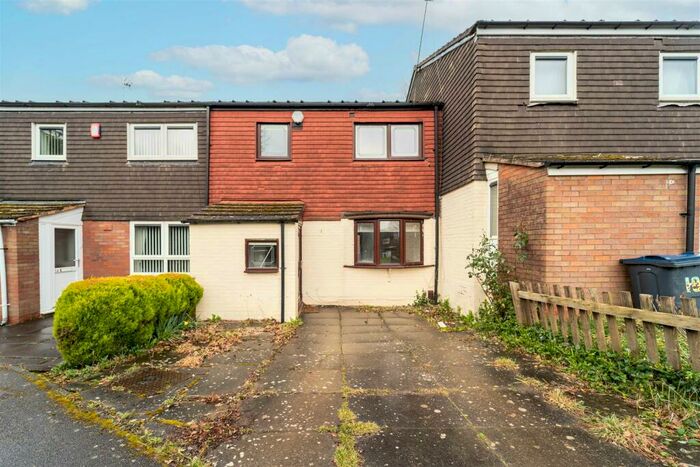 3 Bedroom House To Rent In Forde Way Gardens, Birmingham, B38