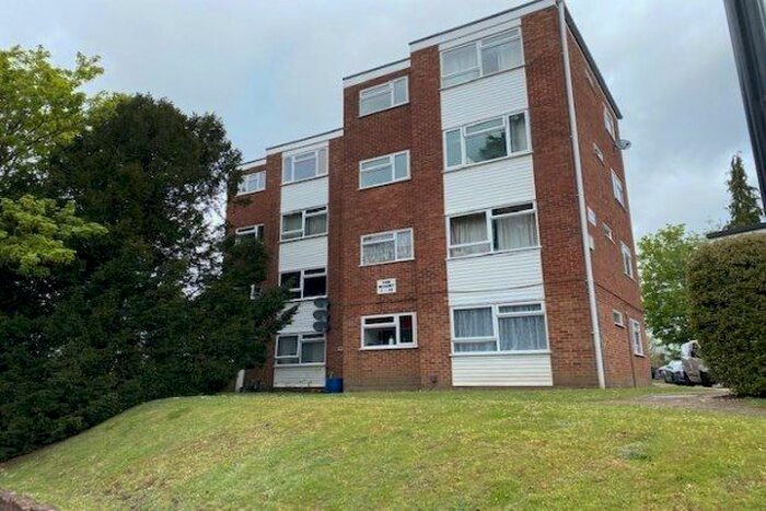 1 Bedroom Flat To Rent In Romsey Road, Southampton, SO16