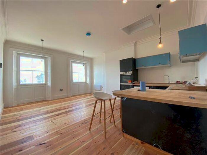 3 Bedroom Flat To Rent In Hall Quay, Great Yarmouth, NR30